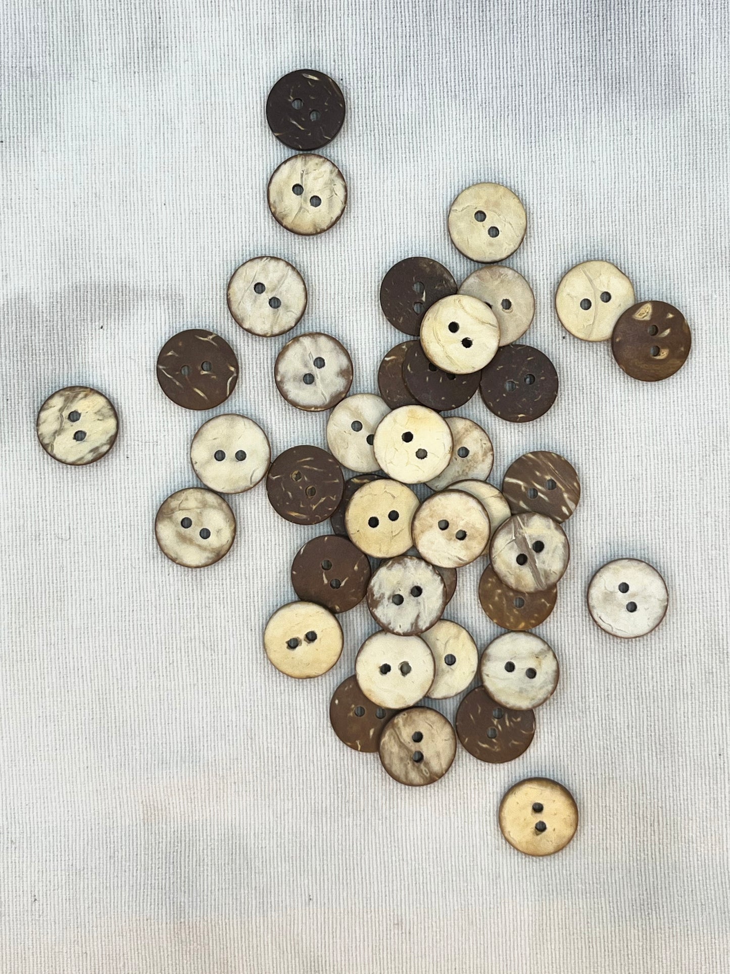 15 mm - kókoshneta - 2 göt