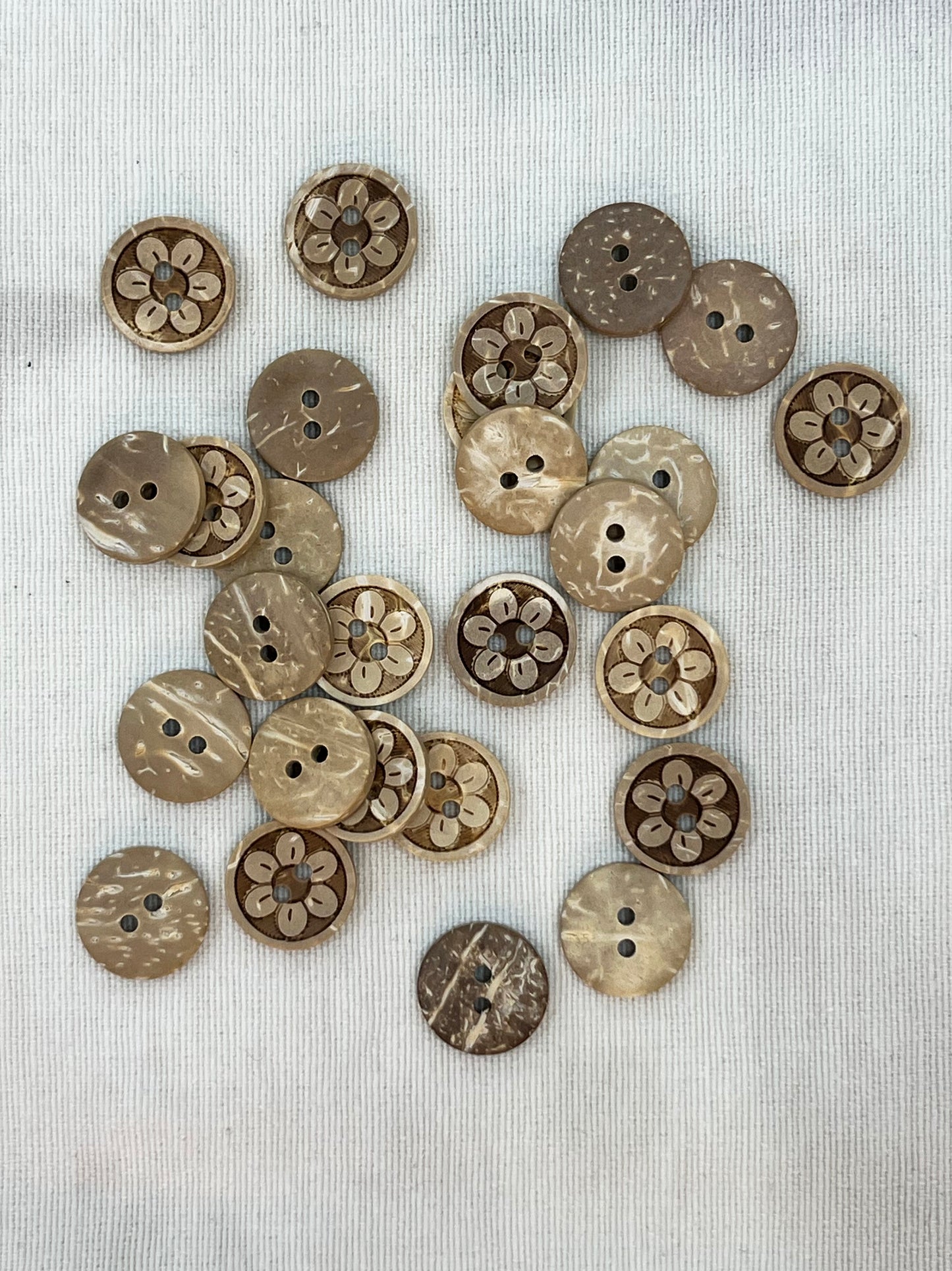 15 mm - kókoshneta - 2 göt