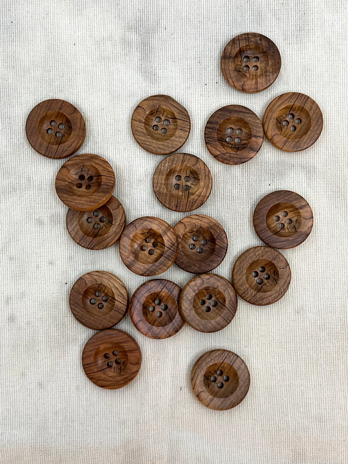 20 mm - Ólífuviður - 4 göt