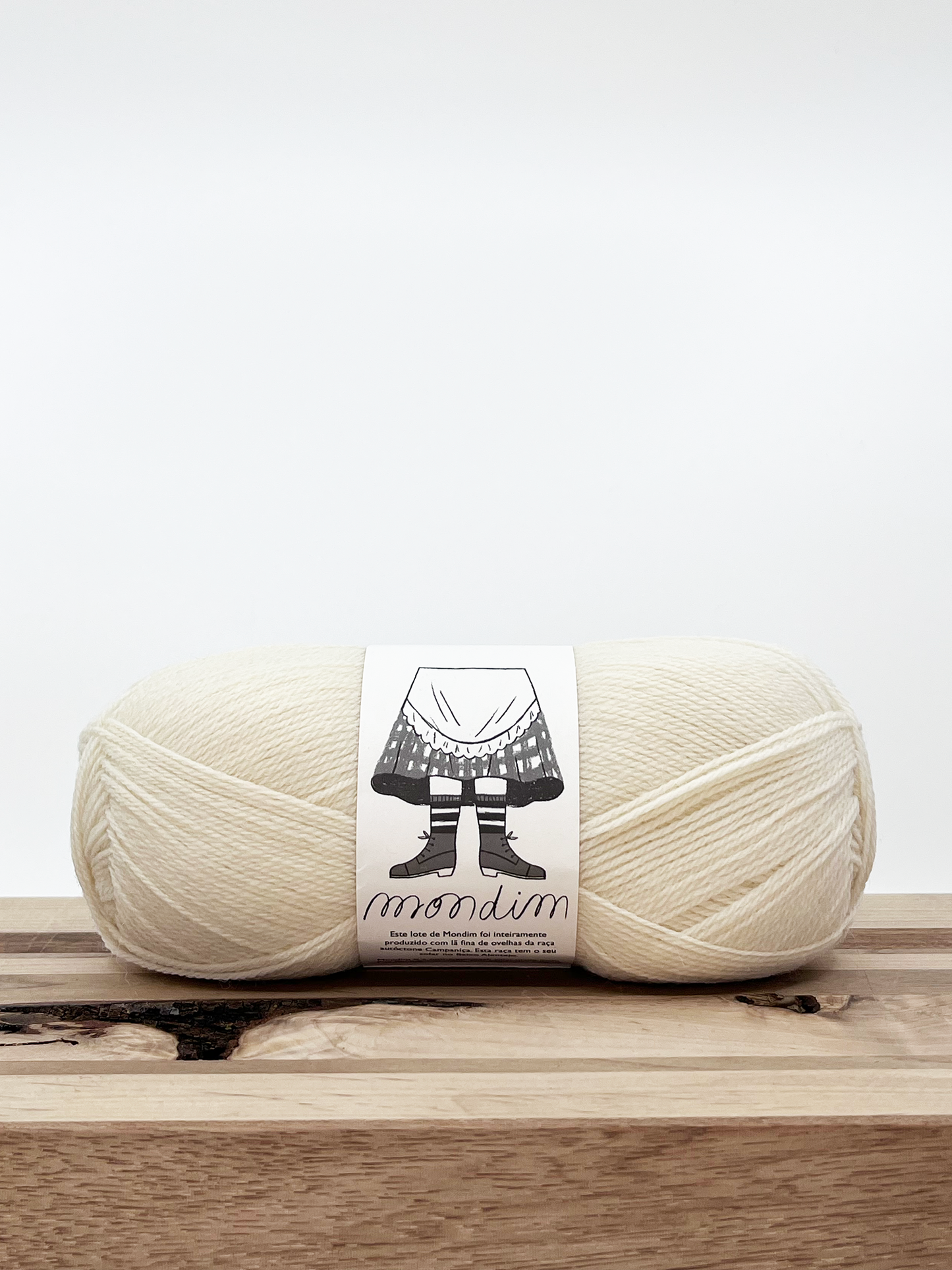 100 - Undyed white