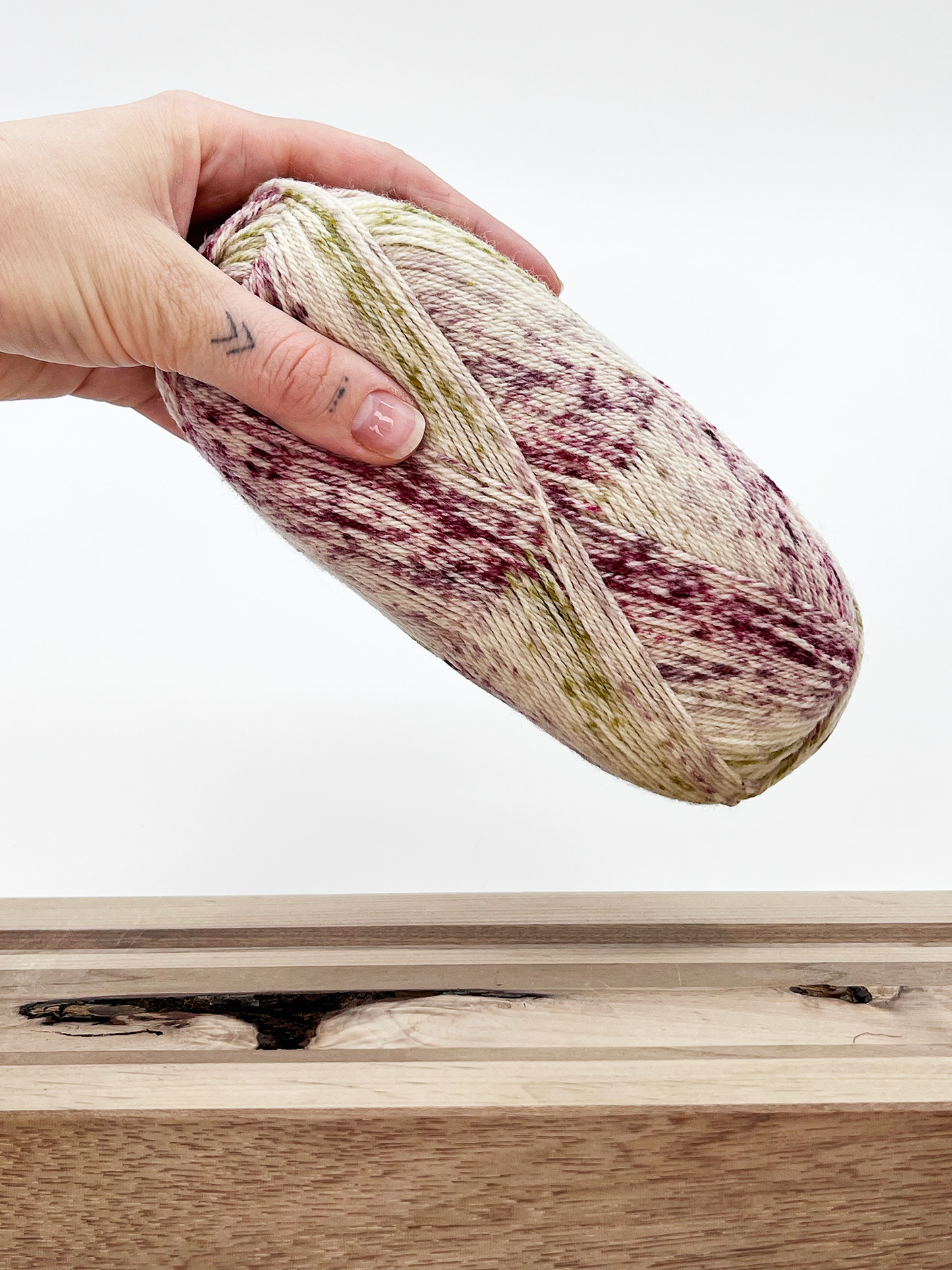 208 - Burgundy/Green