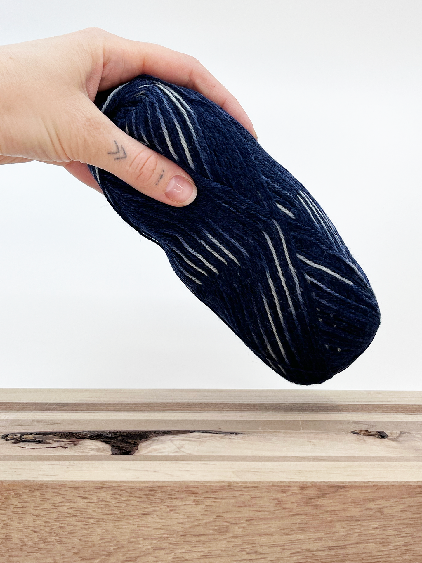 M80 - Navy Blue with White