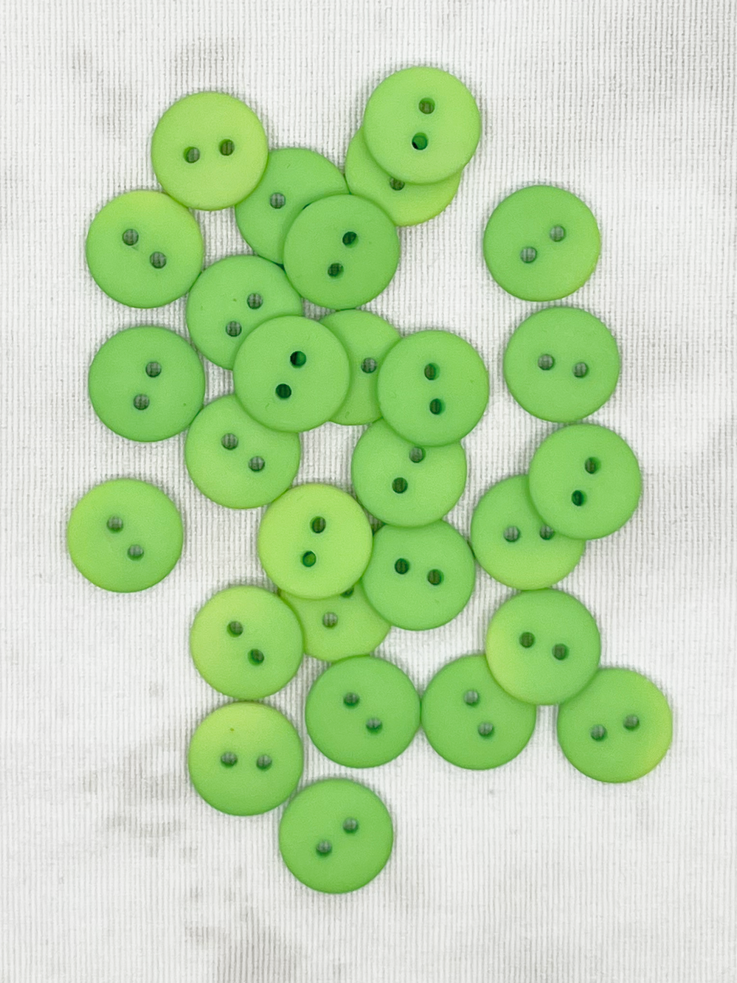 15 mm - Plasttölur - 2 göt