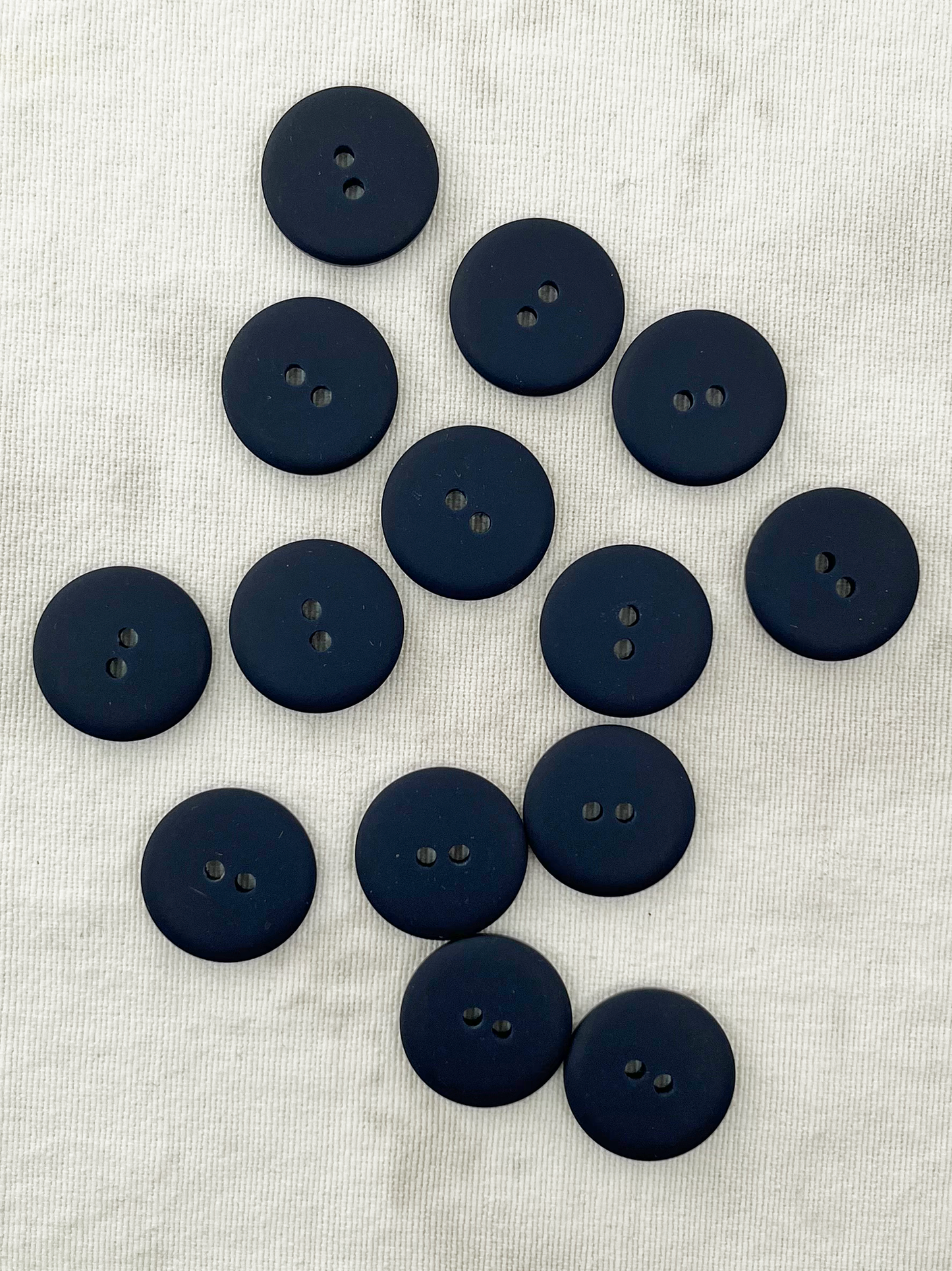 22 mm - Plasttölur - 2 göt
