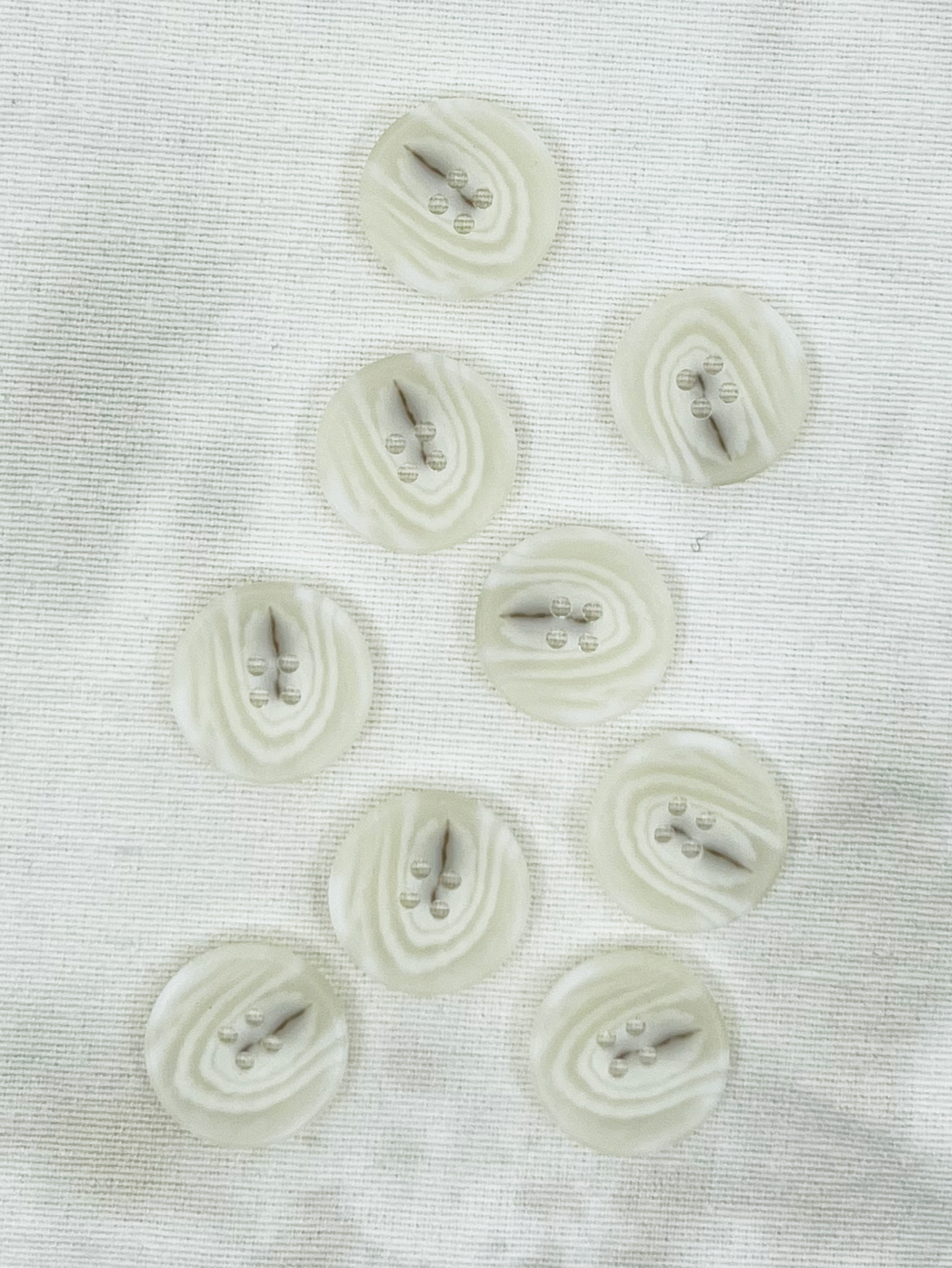 22 mm - Plasttölur - 4 göt